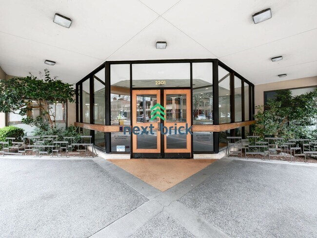 Building Photo - 1 BED & 1 BATH CONDO FOR RENT