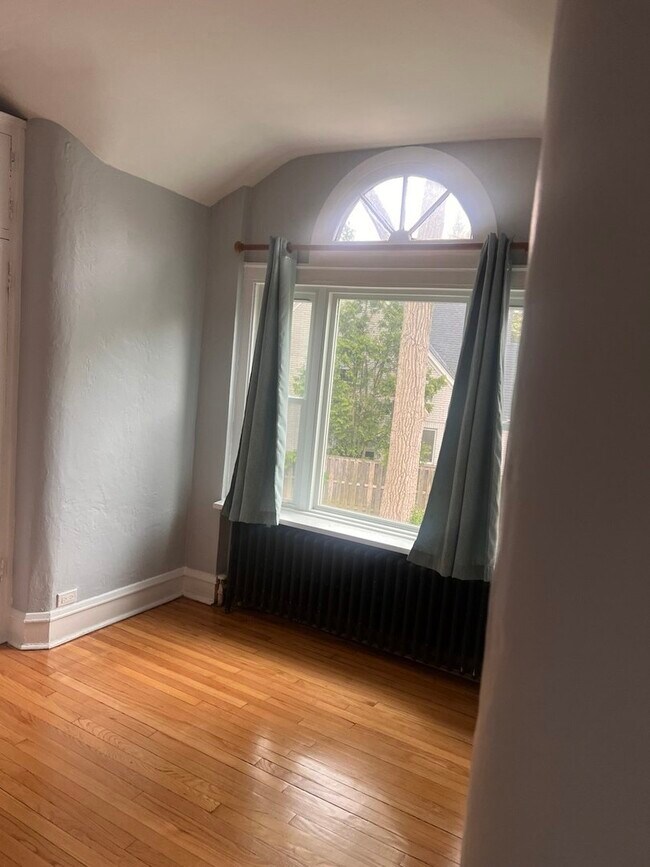 Building Photo - 1155 St Johns Ave