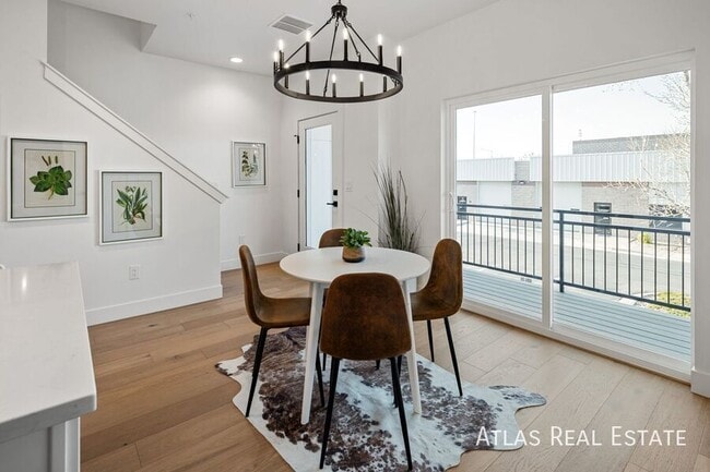 Building Photo - 4523 Tabor St