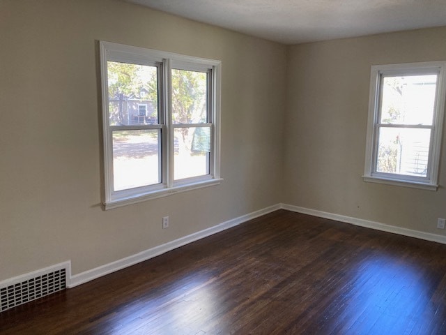 Building Photo - 115 W 13th St