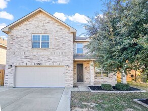 Building Photo - Charming 5BR/3.5BA Home with Two Primary Suites & Game Room in Northwest ISD