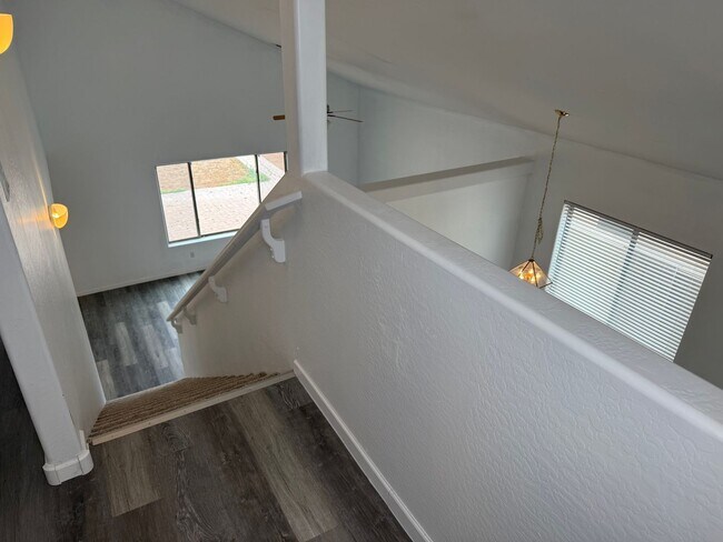 Building Photo - 2712 E Denim Trail