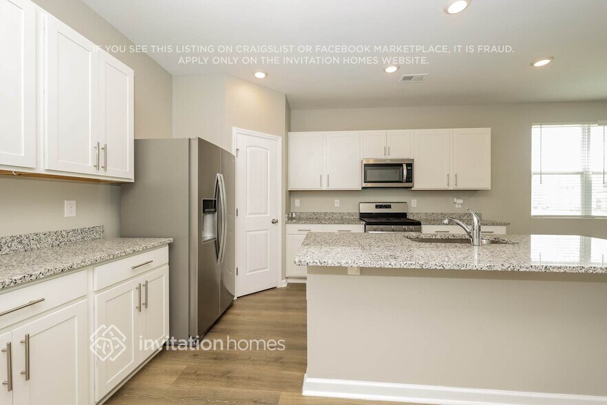 Building Photo - 1512 Ashgrove Pl