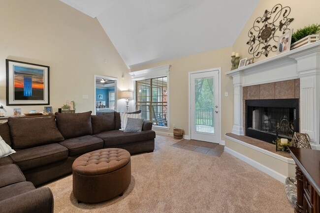 Building Photo - Wonderful Sherwood Home