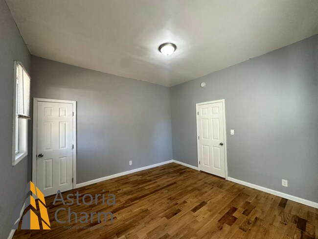 Building Photo - 3004 Clifton Ave