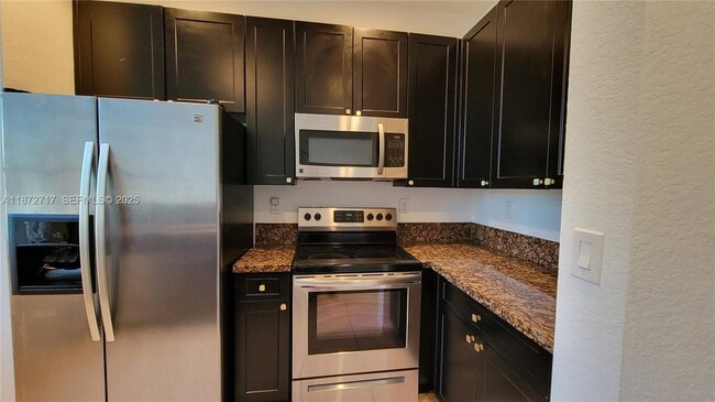 Building Photo - 12600 SW 50th Ct