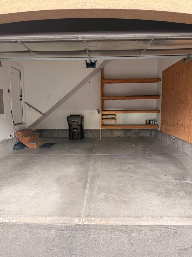 Building Photo - 371 S 790 W
