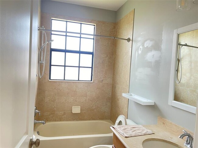 Building Photo - 10845 NW 74th Dr