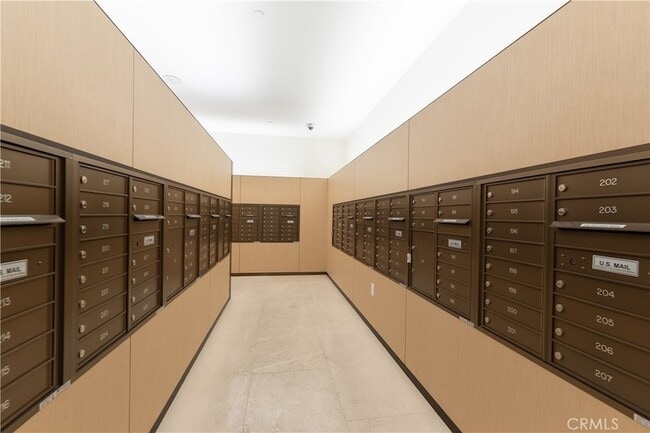 Building Photo - 889 Francisco St