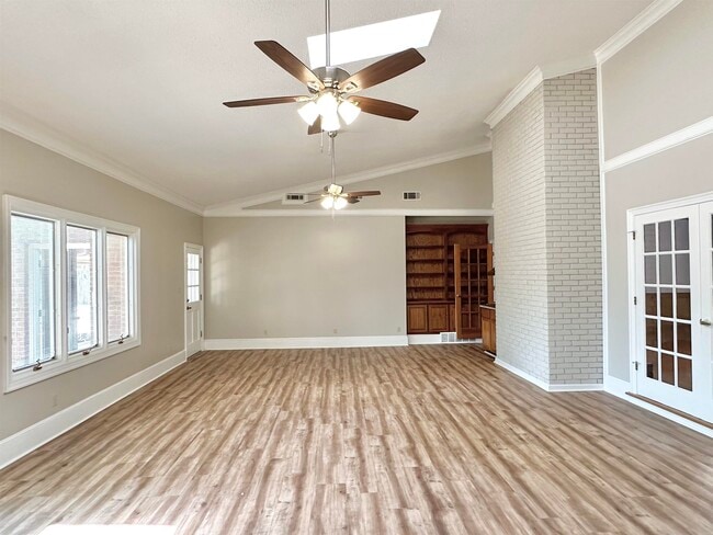 Building Photo - 3046 Dee Ann Dr