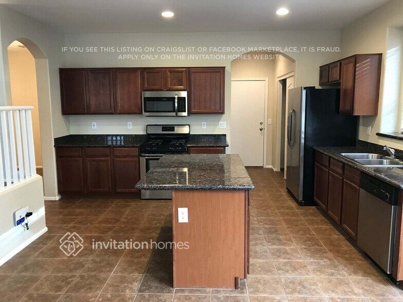 Building Photo - 16647 W Garfield St