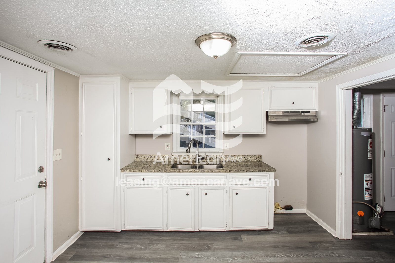 Building Photo - 2647 Trull St