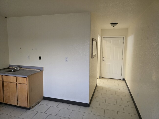 Building Photo - 126 Alton Ave