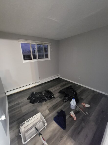 Building Photo - 14815-14835 Euclid Ave