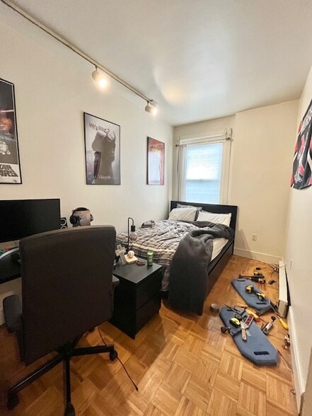 Building Photo - 616 Columbus Ave