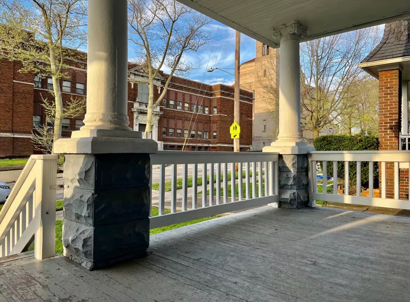 Building Photo - 10702 Lamontier Ave