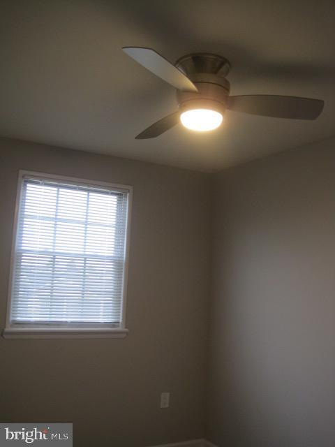 Building Photo - 110 Villa Capri Cir