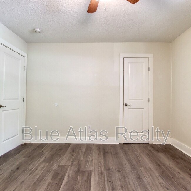 Building Photo - 5708 Flamingo Ct