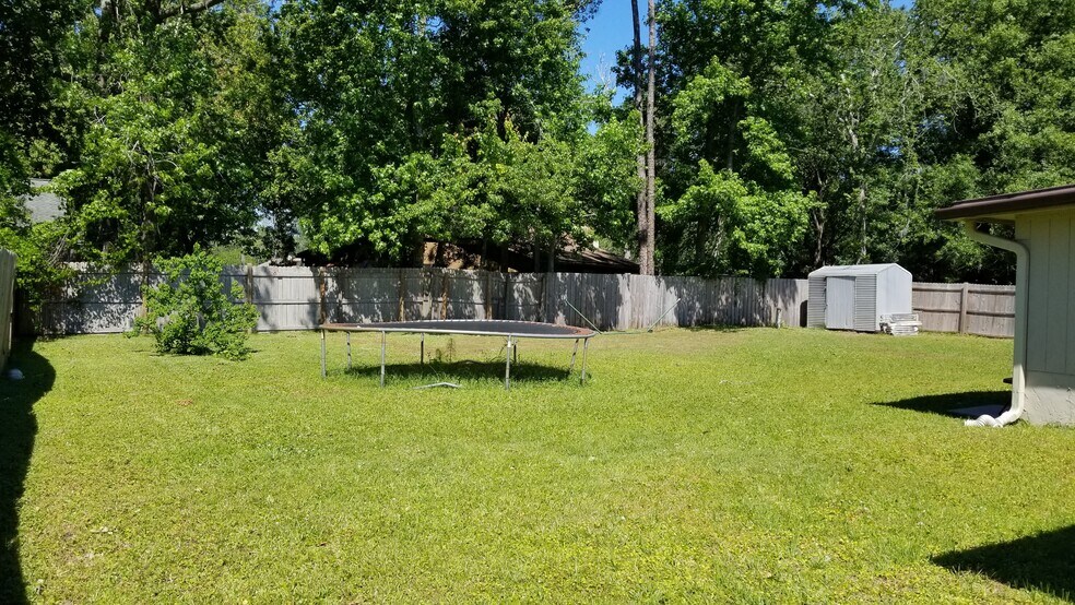 Building Photo - 1751 Horton Dr