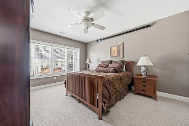 Building Photo - 1071 Carnoustie Dr
