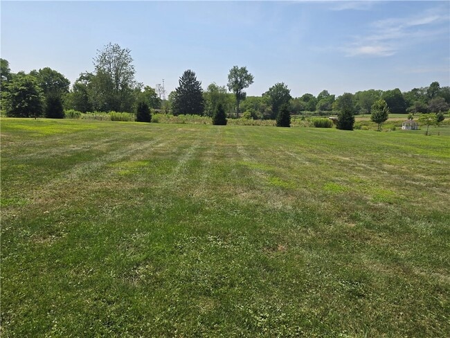 Building Photo - 719 W Old Rte 422