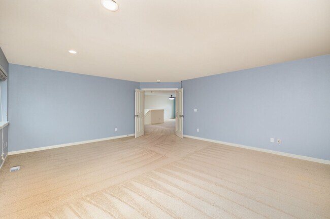 Building Photo - Beautiful Craftsman home available for ren...