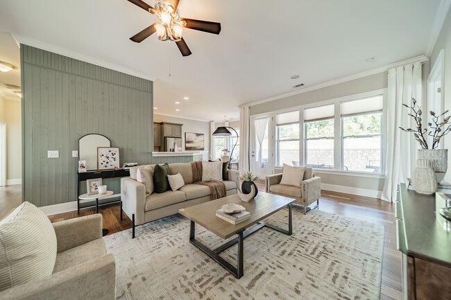 Building Photo - 15016 High Bluff Ct