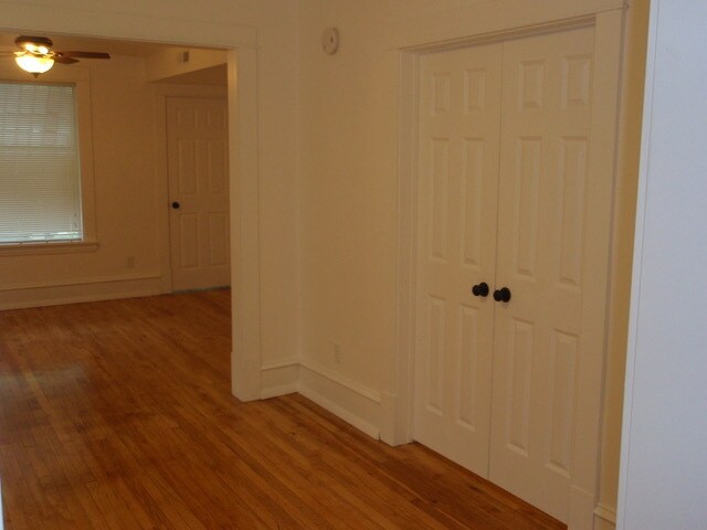 Building Photo - 1709 Buchanan St NE