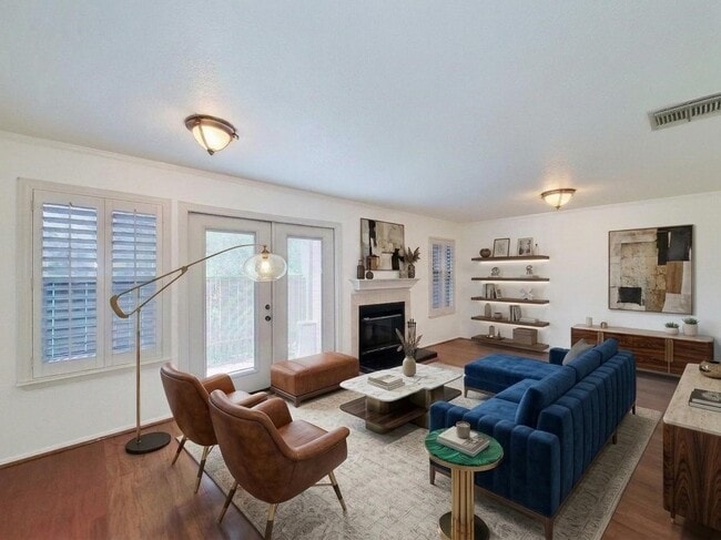 Building Photo - 418 Garland Dr
