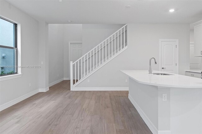 Building Photo - 4443 Providence Wy