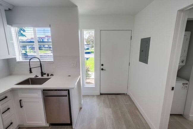 Floorplan - The Resort at Encinitas Luxury Apartment Homes