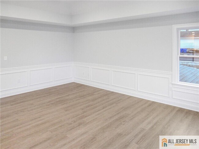 Building Photo - 502 Alpine St