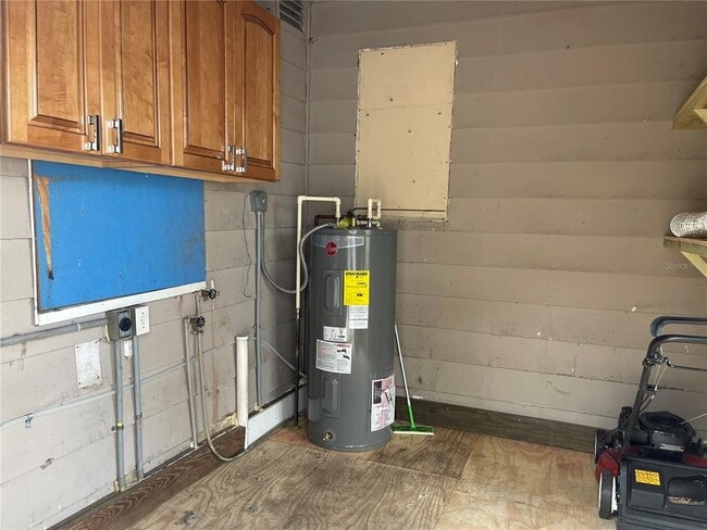 Building Photo - 3205 Ave A W