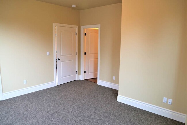 Building Photo - New Home! 5 Bedroom, Bonus Room, 6 Bathrooms
