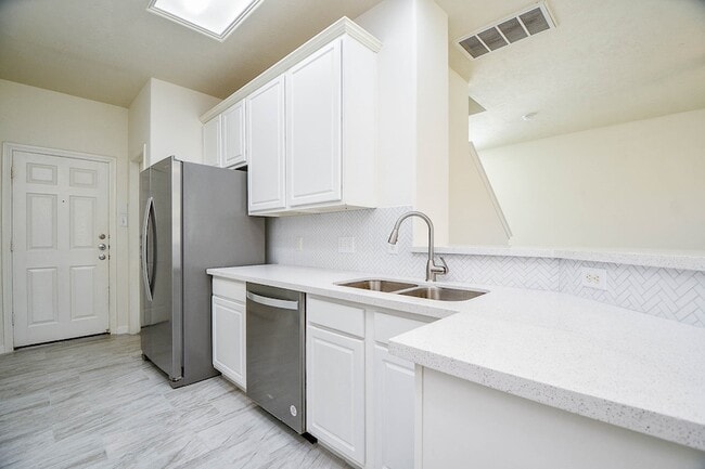 Building Photo - 5607 Stonecloud Ln