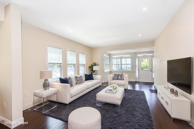 Building Photo - 120 Jerome St