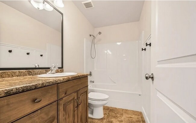 Building Photo - *$200 OFF FIRST MONTH RENT! | BEAUTIFUL 3 bed, 2 bath home in the desirable Summerfield Subdivision