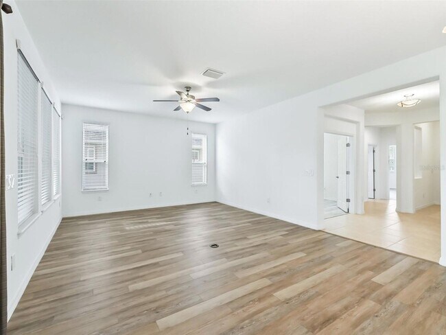 Building Photo - 4976 NW 35th Ln Rd