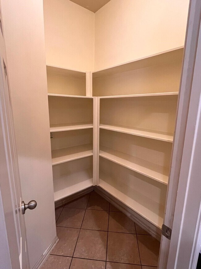 Building Photo - 19431 Plantation Bend Ln