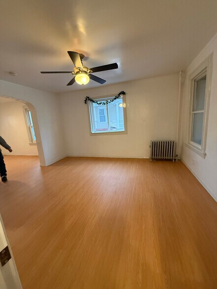 Building Photo - 433 Highland Ave