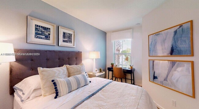 Building Photo - 10241 SW Newberry Ave