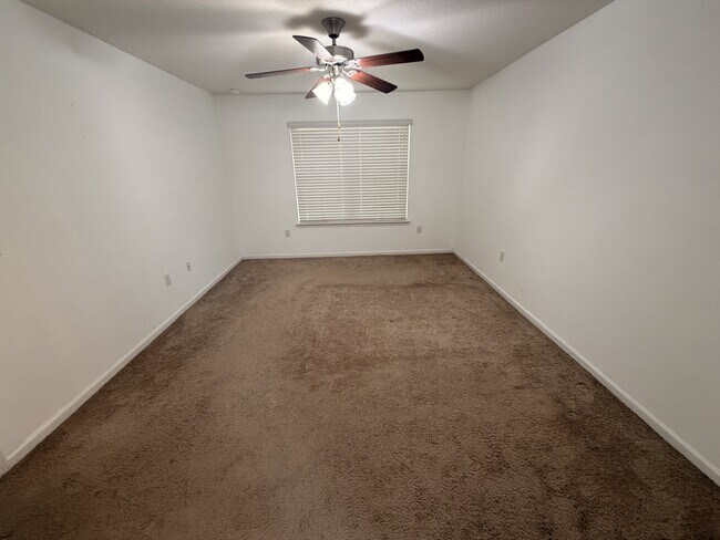 Building Photo - 9470 Lutoo Ln