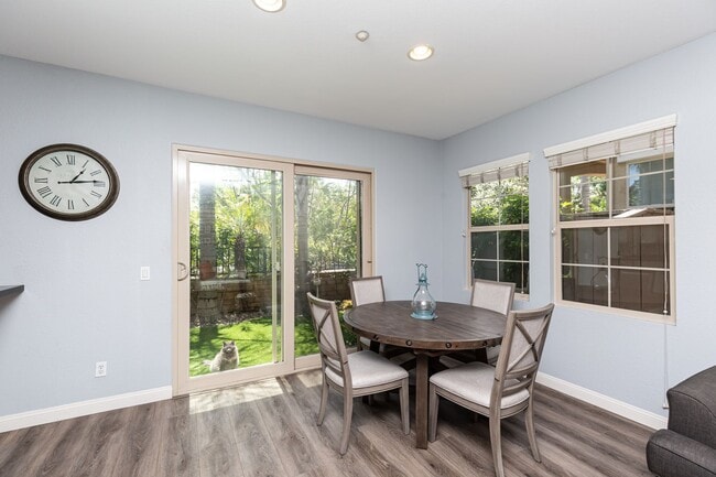 Building Photo - **YOU CAN HAVE IT ALL **MISSION VALLEY***2...