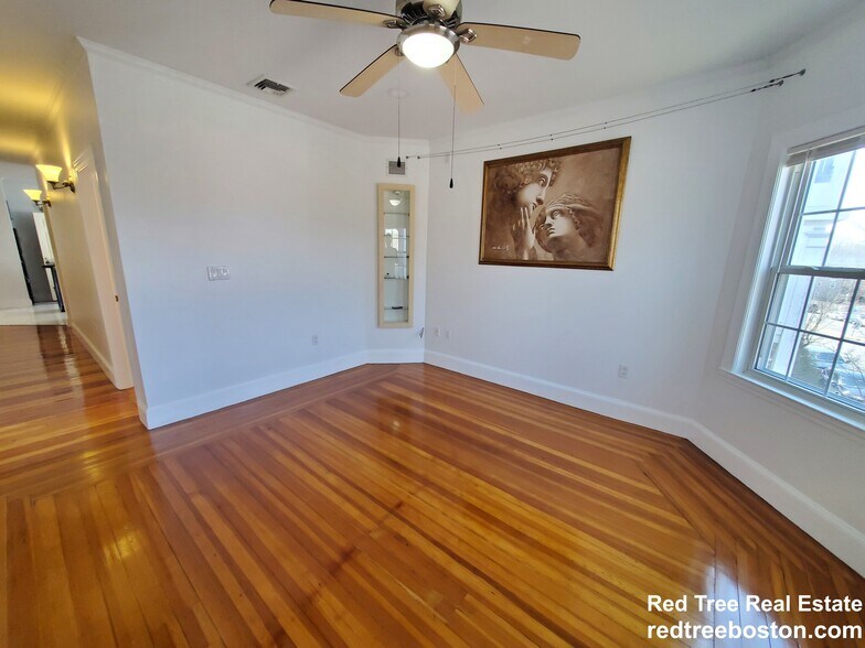 Building Photo - 202 Hyde Park Ave