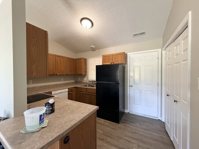 Building Photo - 3209 Deer Path Cir