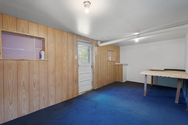 Building Photo - Stunning 3 bedroom home in Pittsburgh avai...