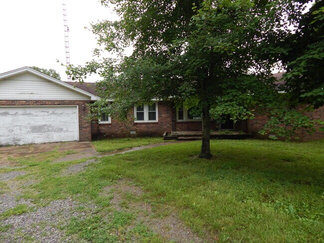 Building Photo - 2216 Dyke Rd