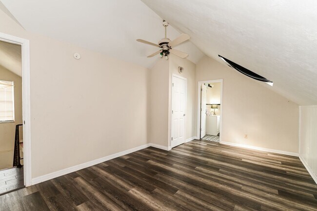 Building Photo - 27673 Los Amigos Ln