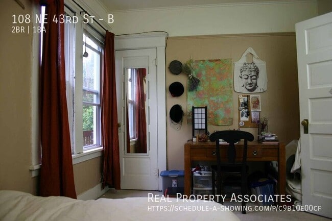 Building Photo - 108 NE 43rd St