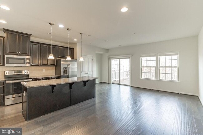 Building Photo - 2784 Fredericksburg Rd